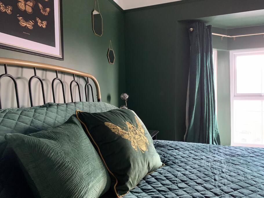 No 11, Fishguard, Ideal For Beach, Coastal Path And Town! Esterno foto